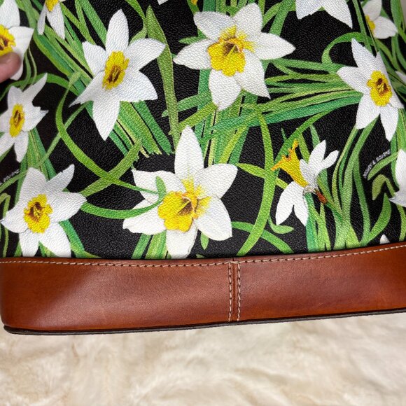 Dooney & Bourke Daffodils on Black Drawstring Bucket Bag With Matching Wristlet - Picture 9 of 16